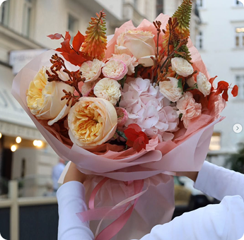 What flowers to give a girl